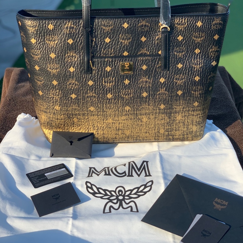 ❌SOLD❌ MCM Anya Shopper  WILL CONSIDER TRADE!!!